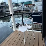 Lukrecja Houseboat 船上ホテル