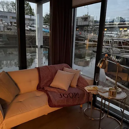 Lukrecja Houseboat 브로츠와프