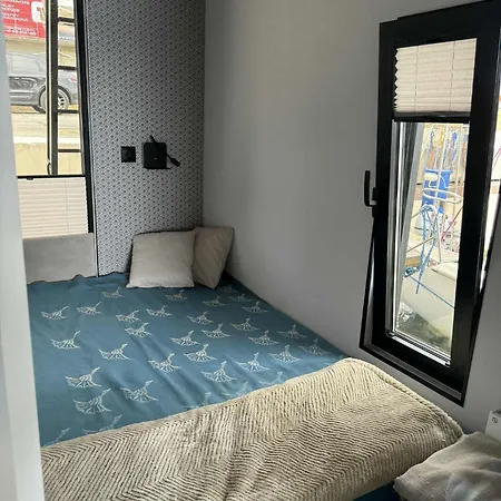 Lukrecja Houseboat 船上ホテル