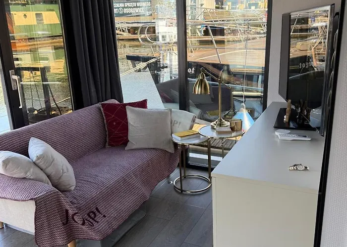 Botel Lukrecja Houseboat *