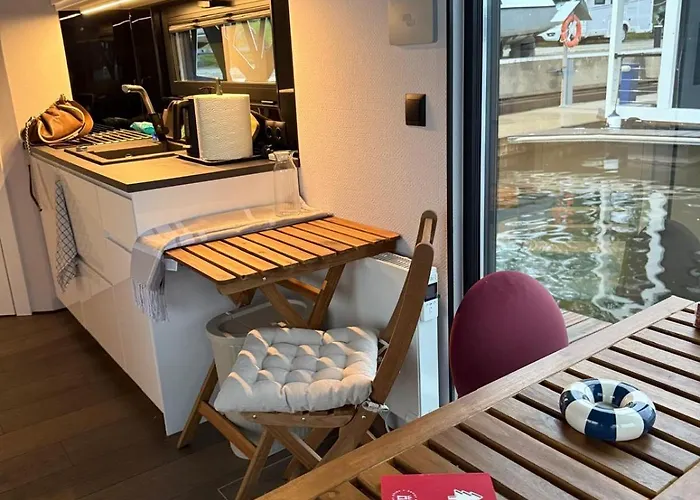 船上ホテル Lukrecja Houseboat ヴロツワフ